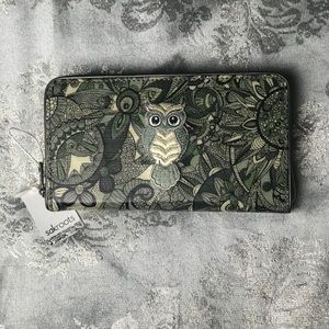 Sakroots Green Owl Wallet Purse